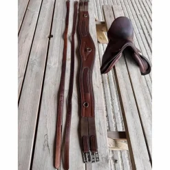📌 À VENDRE – Selle Éric Thomas mixte 17” + sangle & étrivières