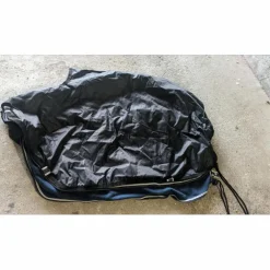 1 couvre-rein Decathlon imperméable et polaire. Taille cheval.