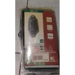 16 isolateurs en plastique noire
