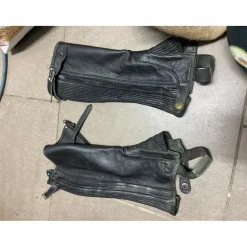 2 pers de Chaps