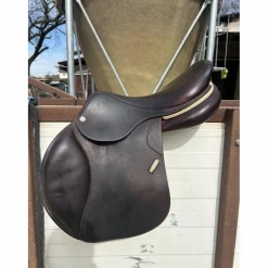 À vendre : Selle CDW 17.5" couleur chocolat - 2022