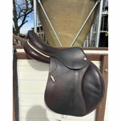 À vendre : Selle CDW 17.5" couleur chocolat - 2022