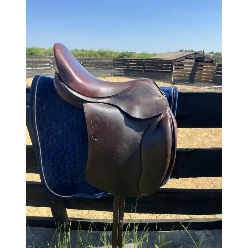 À vendre – Selle Jean-Luc Maurel havane 17,5”
