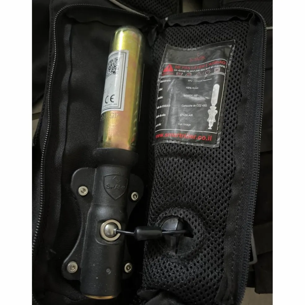 air bag spark en taille xs (attache à la selle intégré)