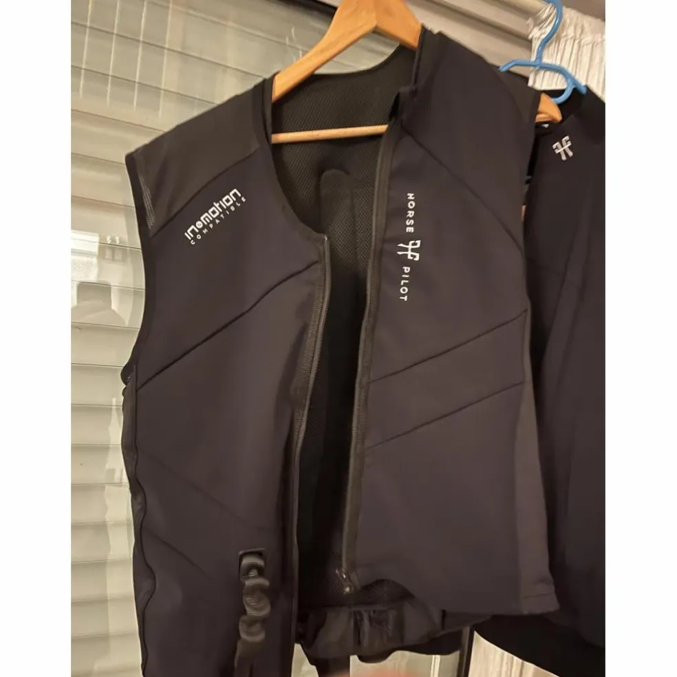 Airbag et veste HORSE PILOT NEUVE in Motion Homme