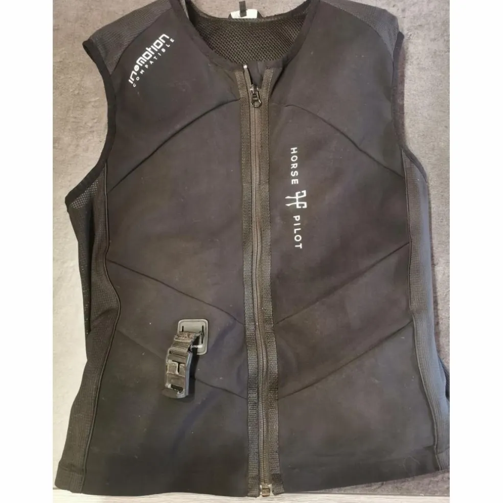 Airbage + bombers Horse Pilot