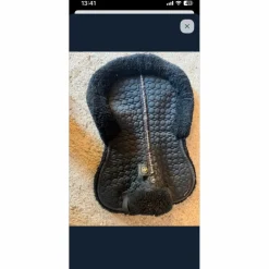 amortisseur noir moumoute