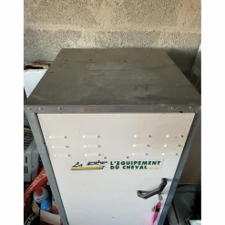 Armoire de sellerie en acier