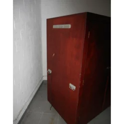 Armoire d'équitation en bois