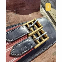 Bavette Courte en cuir Noir
