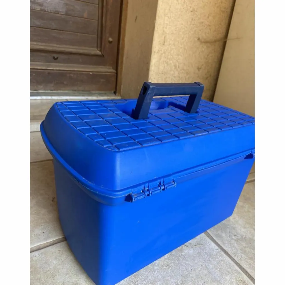 Boite de pansage bleu