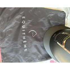 bombe equitheme taille 53/55