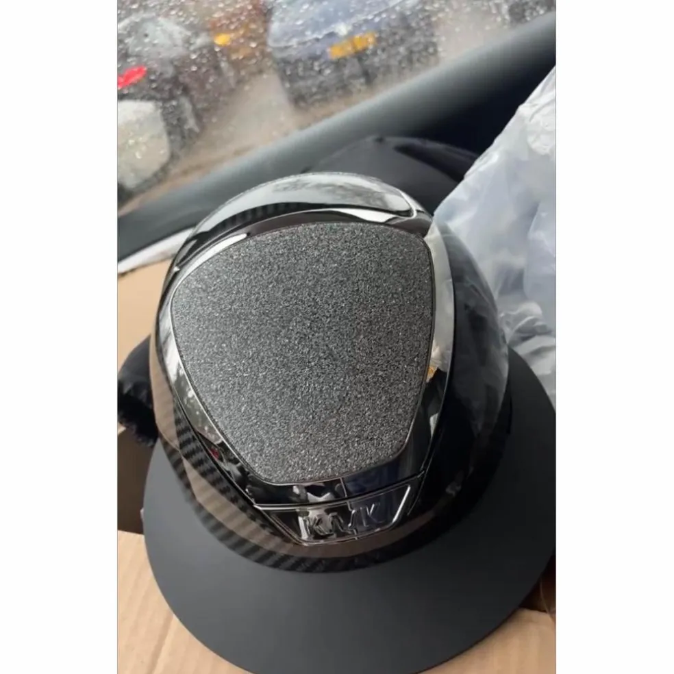 bombe Kask carbone