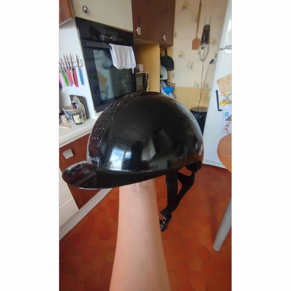 Bombe Noire pailletée