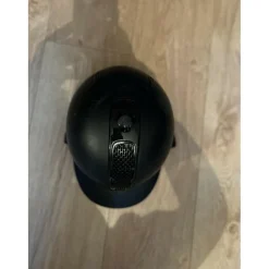 Bombe noire taille 56