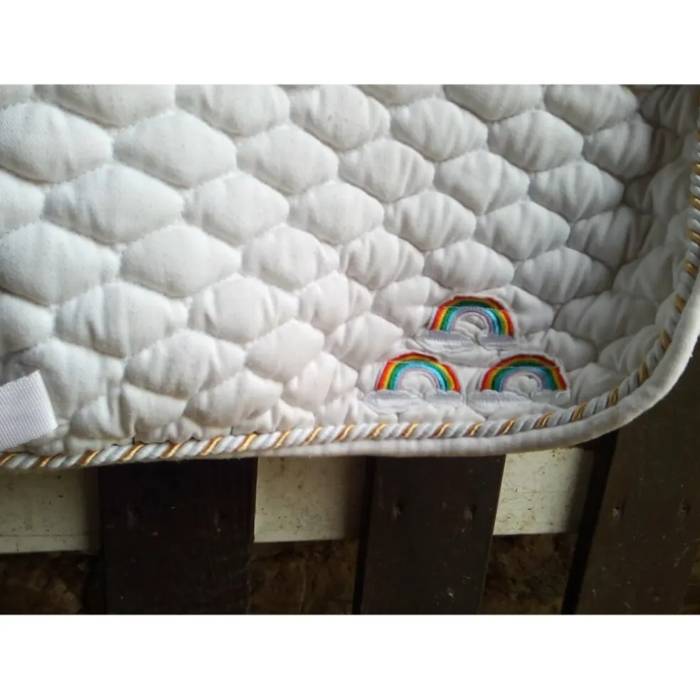 Bonnet Arc En Ciel et Tapis Arc en ciel Licorne