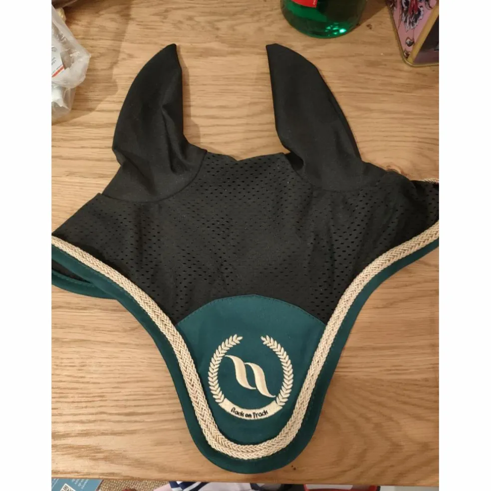 Bonnet Back on track