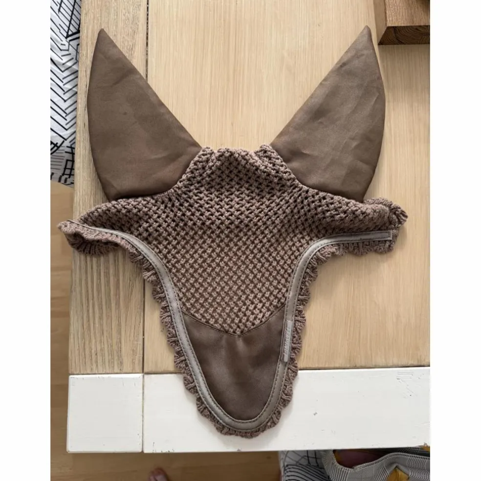 Bonnet beige Lamicell