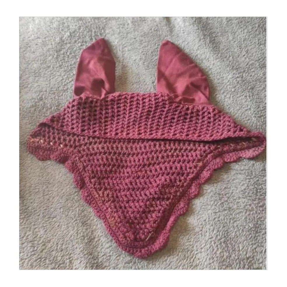 Bonnet bordeaux taille poney
