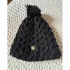 bonnet equiline noir