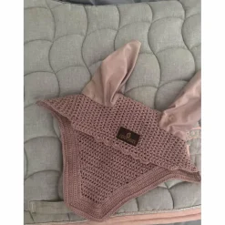 bonnet Kentucky rose pal e