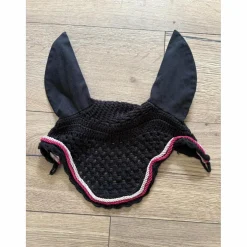 bonnet noir et rose