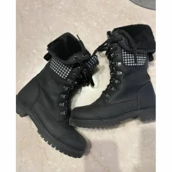 Boots Flags And Cup 40