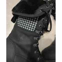 Boots Flags And Cup 40