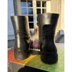 Boots Flex On