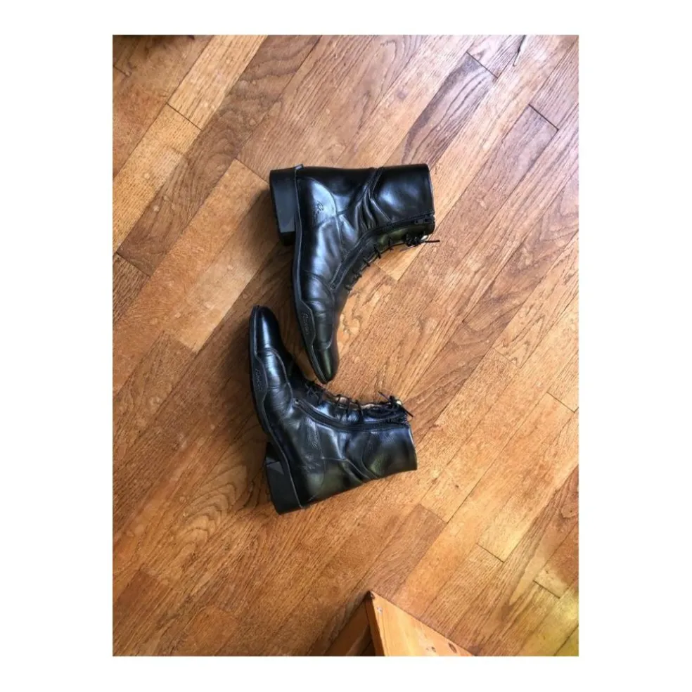 Boots Flex On