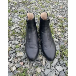 Boots Free jump