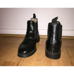 Boots noir en cuir fouganza.