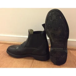 Boots noir en cuir fouganza.