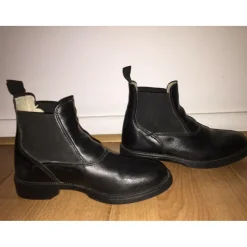 Boots noir en cuir fouganza.