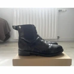 Boots Riding world