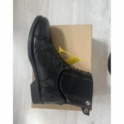 Boots Riding world