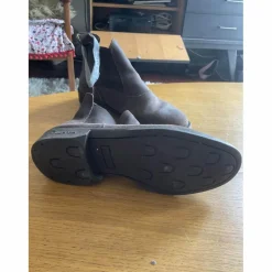 boots t 37