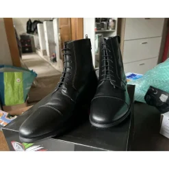 Boots tattini