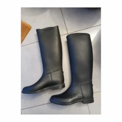 BOTTES