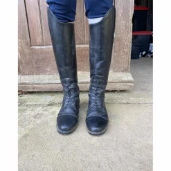 Bottes.