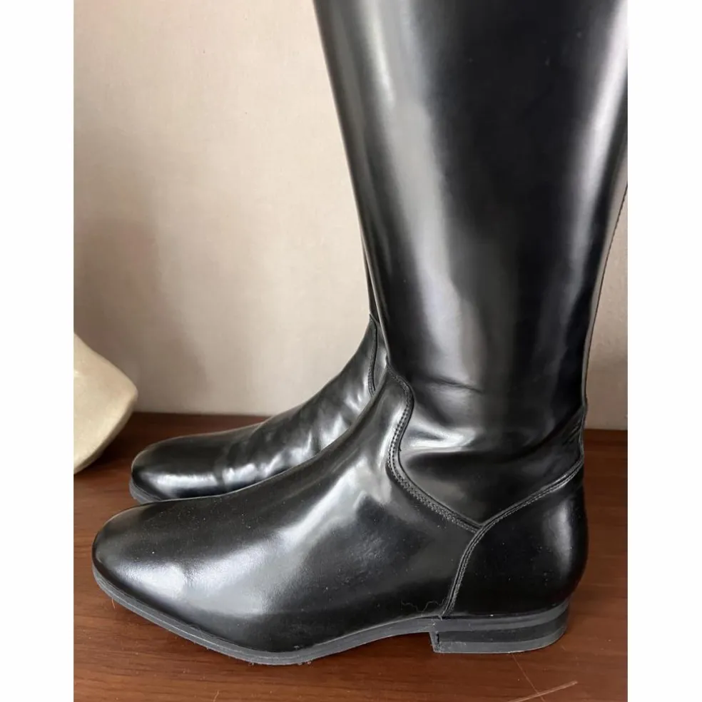 Bottes de dressage cuir noir neuves