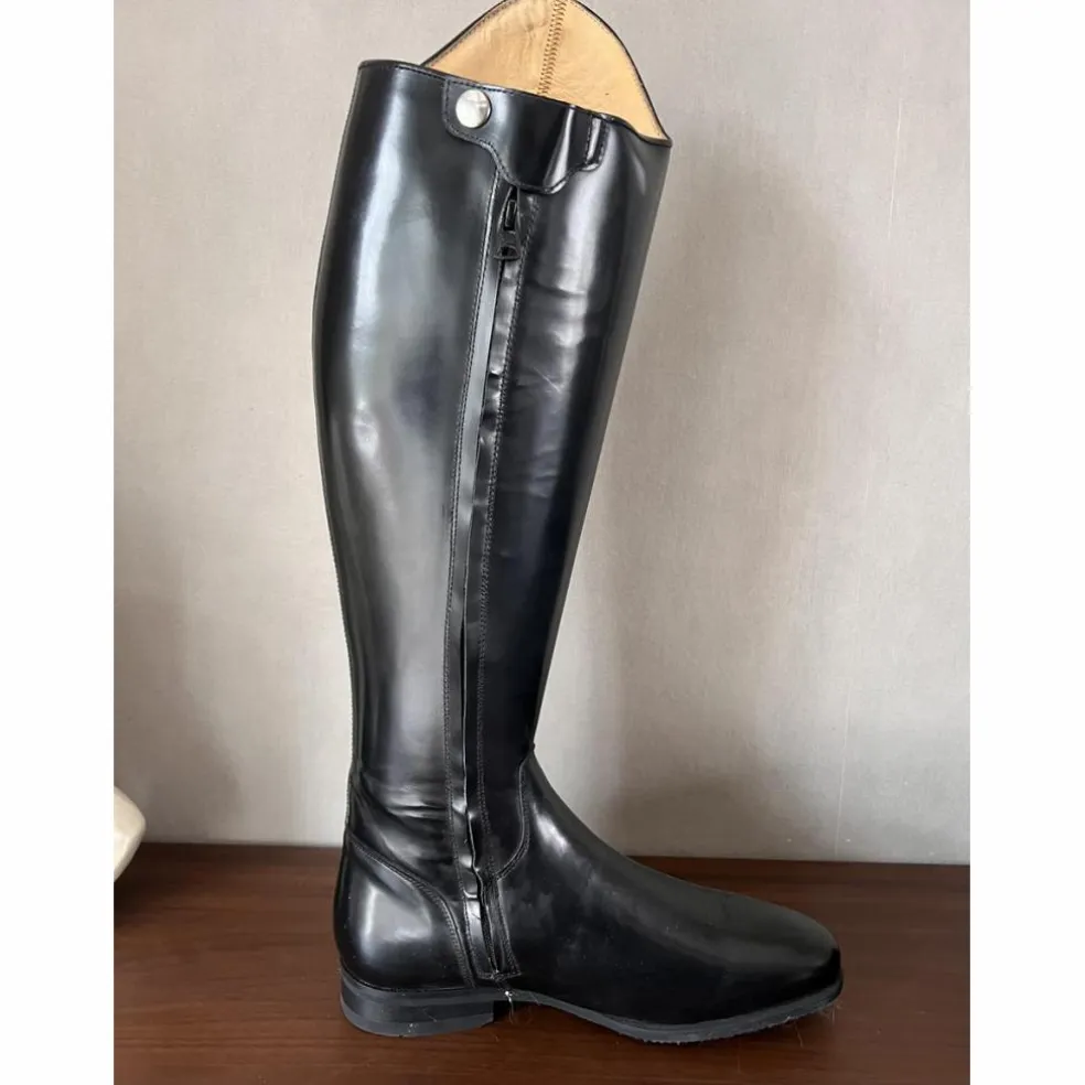 Bottes de dressage cuir noir neuves