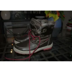 Bottes fourrées Skechers Woodland Taille 39, comme neuves !
