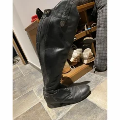 Bottes mountain horse