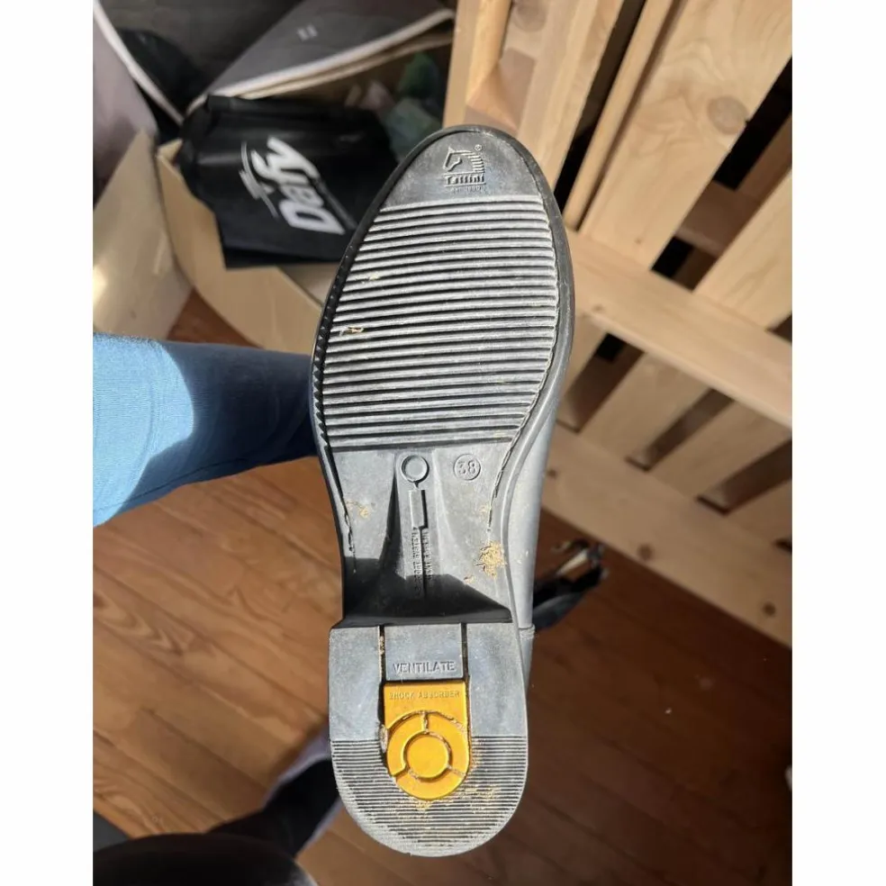 Bottes Tattini taille 38 mollet M
