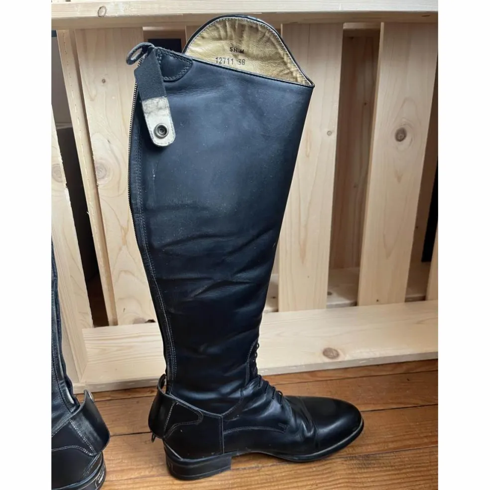 Bottes Tattini taille 38 mollet M