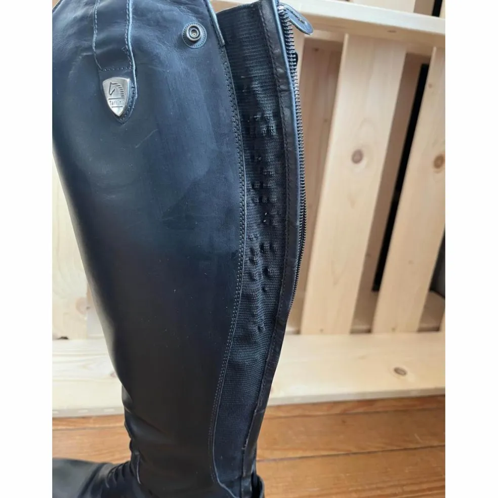 Bottes Tattini taille 38 mollet M