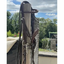 Bride sur-mesure en cuir italien