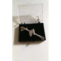 Broche