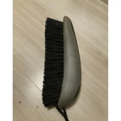 Brosse dure